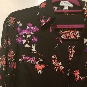 Express Tops - Express Portofino Shirt Floral Small Express Tops - Express Portofino Shirt Floral Small